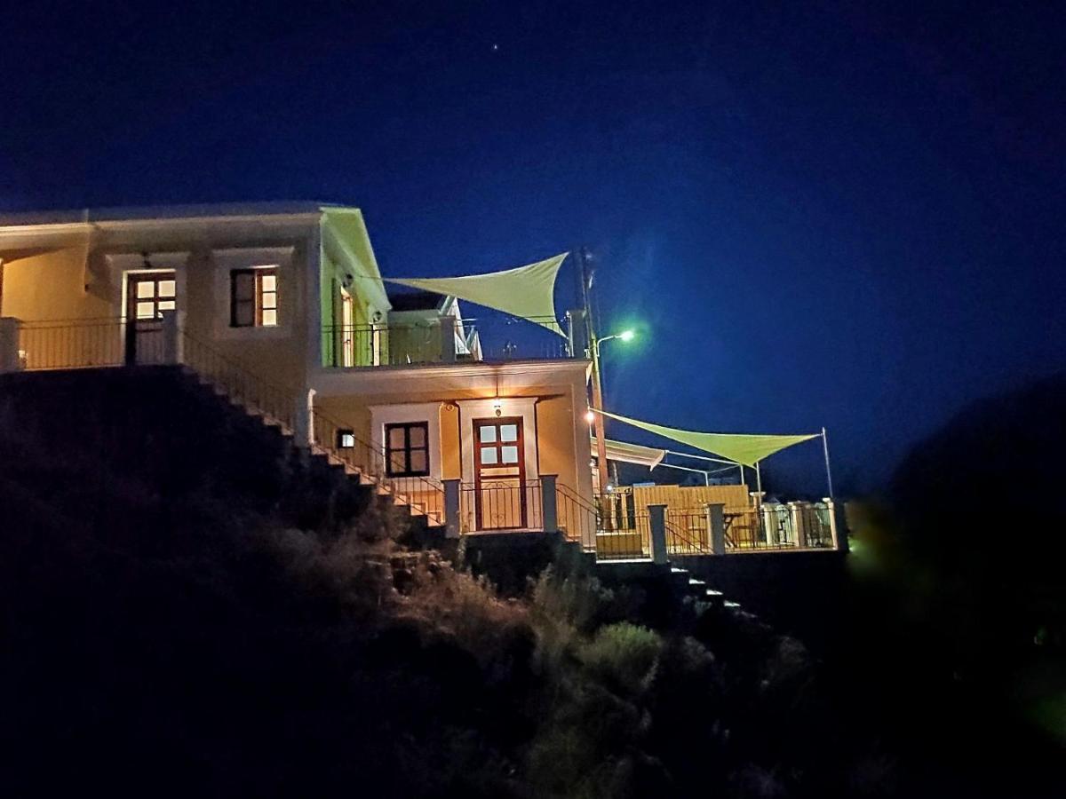 Gompos Apartment - Cozy Apartment Next To The Sea - Amazing Sea View Symi Exterior photo